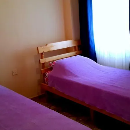 Gunes Yali Türkeli